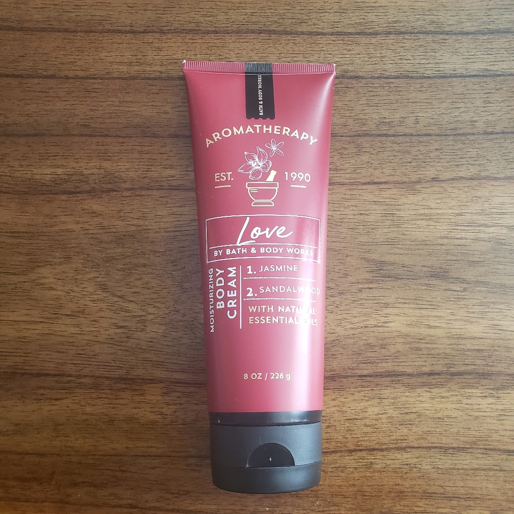 Bath & Body Works Aromatherapy Love Body Cream